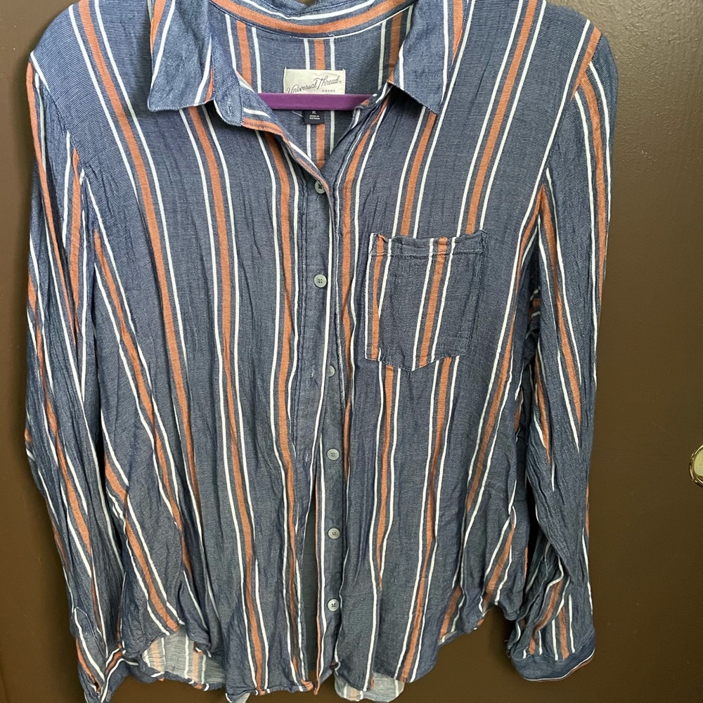 Long sleeve button down